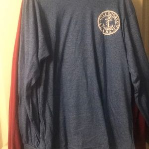 Long sleeve comfort color material.